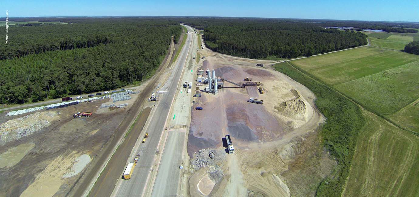 Betondeckenbau, Verkehrsflächen, Autobahn A14 Ludwigslust, PANTARHIT®- Betonverflüssiger, PANTAPOR- Luftporenbildner, CURING- Nachbehandlungsmittel und Oberflächenverzögerer